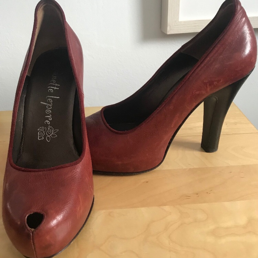 Nanette Lepore made in Italy leather heels